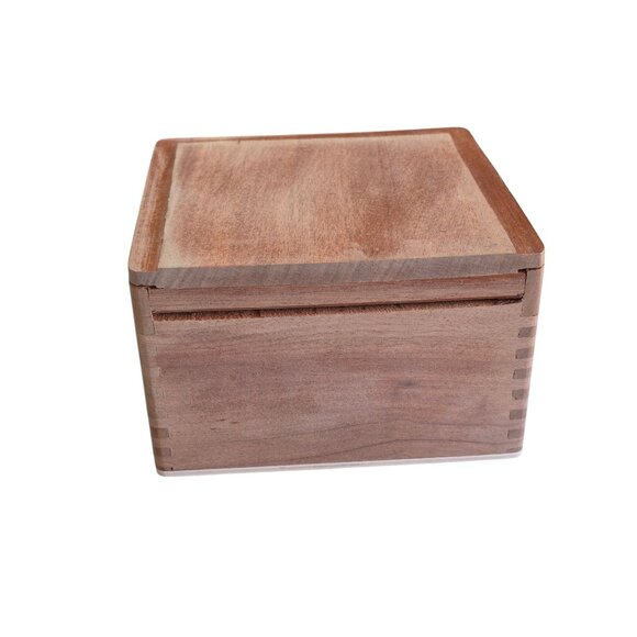 Wooden Storage Box Hinged Lid Keepsakes Jewelry Trinkets - Picture 3 of 8